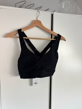 CRZ YOGA Black Strappy Sports Bra with Crossback